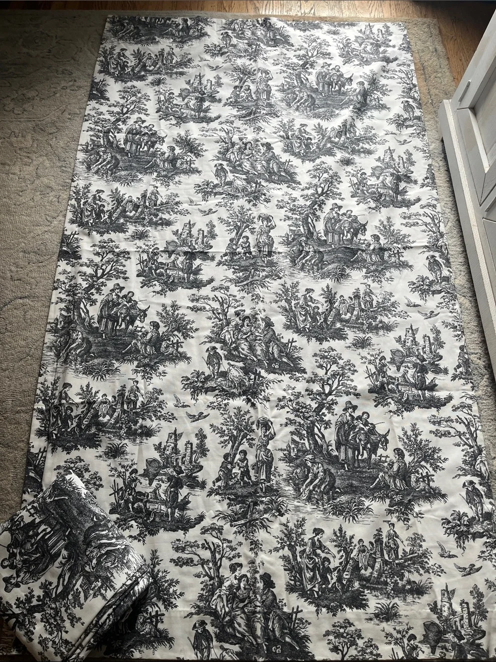 Waverly Country Life 44” x 86